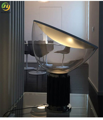 Einfache Aluminium-LED-Nachttischlampe Wohnzimmer Schlafzimmer Glas